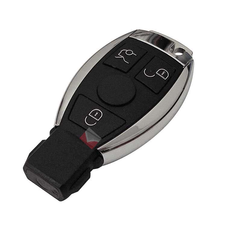 Mercedes Three-Button Chrome Key Case Style