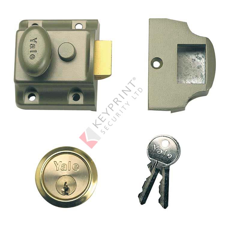 Yale 706 Traditional Nightlatch - Boxed